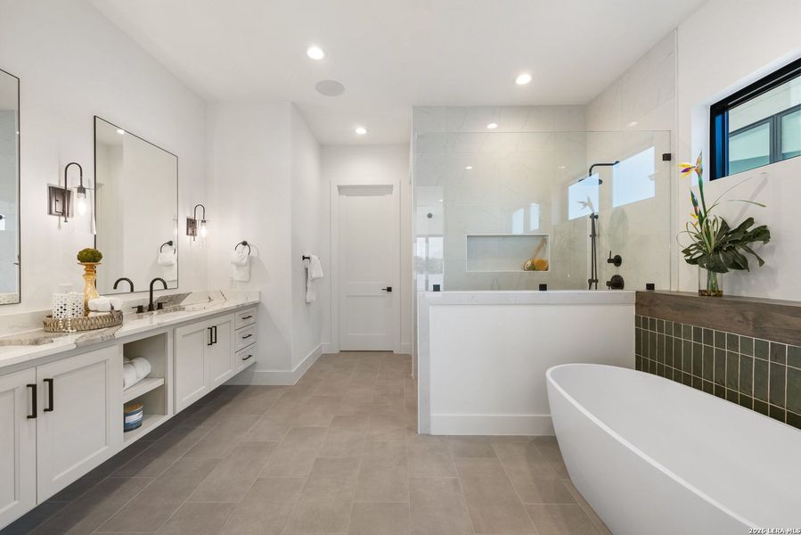 Furnished interior view inside a new home in , Kingsland (Image 5).