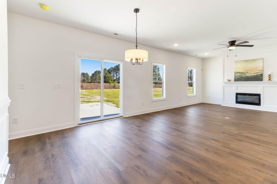 37-web-or-mls-IMG_4047 37-web-or-mls-IMG_4047