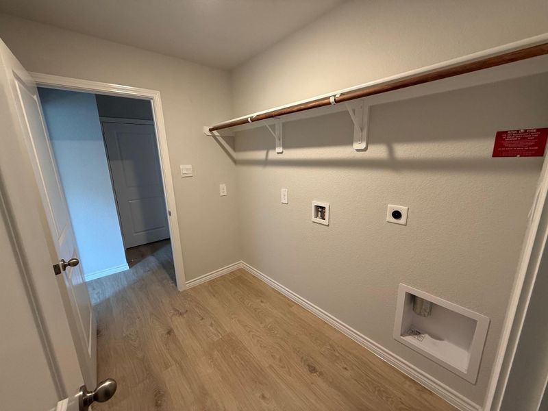 Spacious, unfurnished interior of a new home in Southern Pointe, College Station (Image 10). Spacious, unfurnished interior of a new home in Southern Pointe, College Station (Image 10).