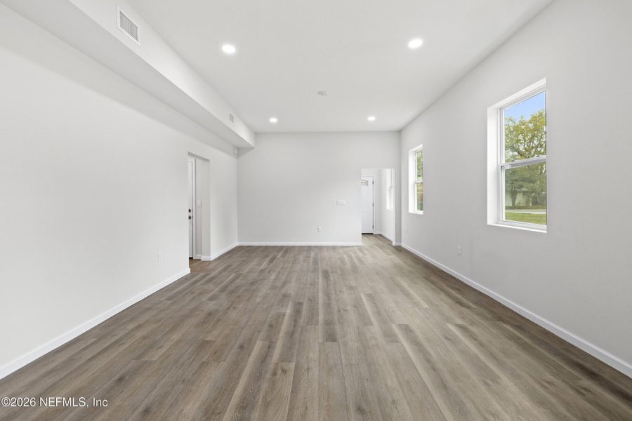 Spacious, unfurnished interior of a new home in , Jacksonville (Image 20). Spacious, unfurnished interior of a new home in , Jacksonville (Image 20).