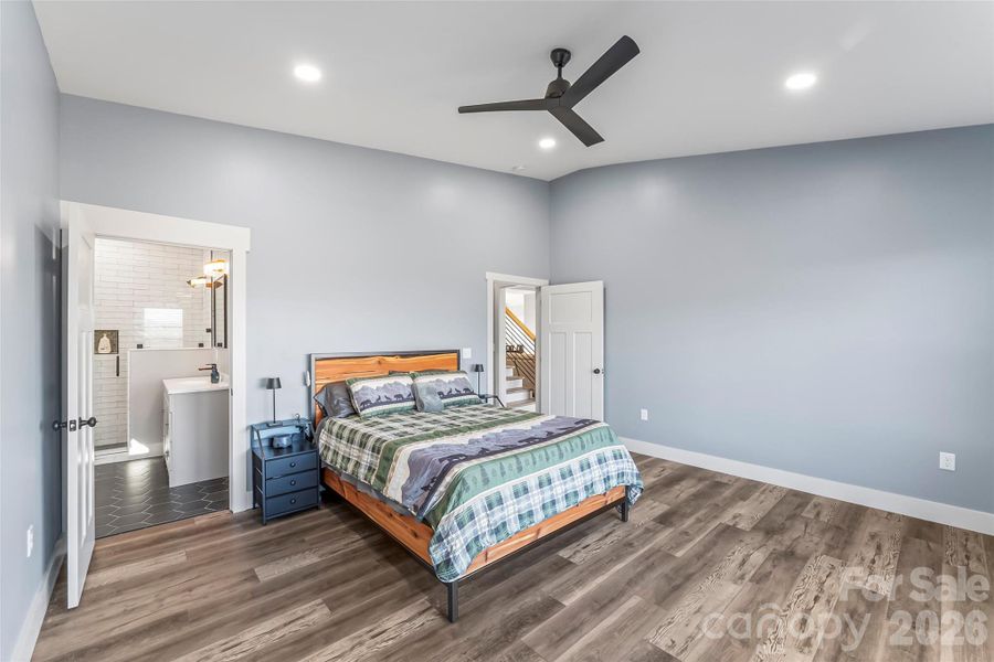 Furnished interior view inside a new home in , Nebo (Image 10).