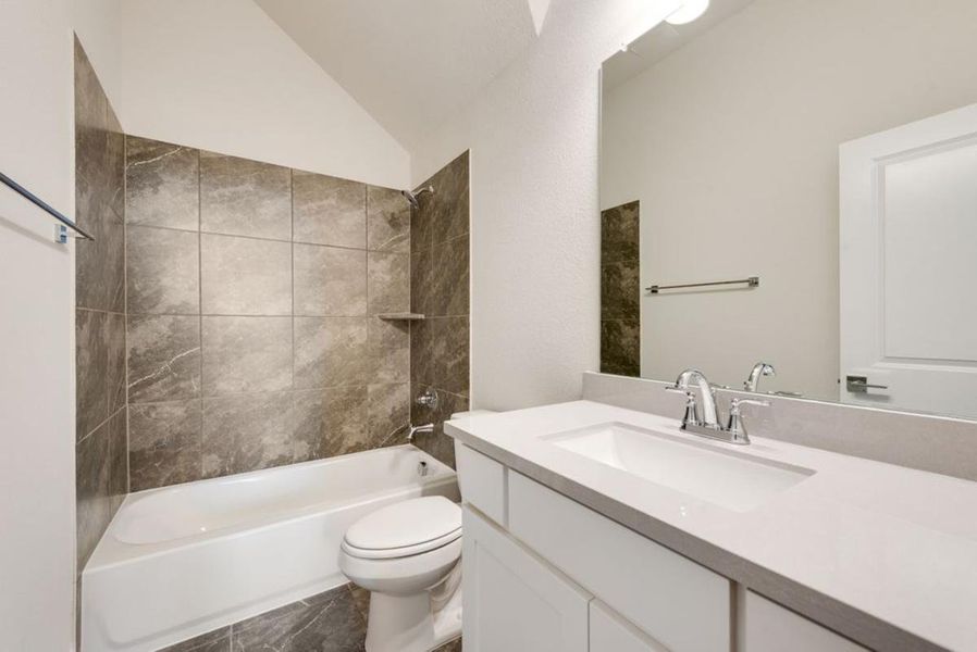 Furnished interior view inside a new home in South Pointe, Mansfield (Image 30).