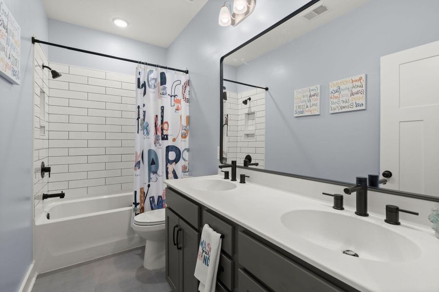 Furnished interior view inside a new home in Timothy Lakes, Ridgeville (Image 35). Furnished interior view inside a new home in Timothy Lakes, Ridgeville (Image 35).