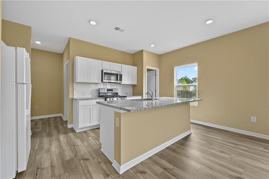 Furnished interior view inside a new home in , Conyers (Image 9).