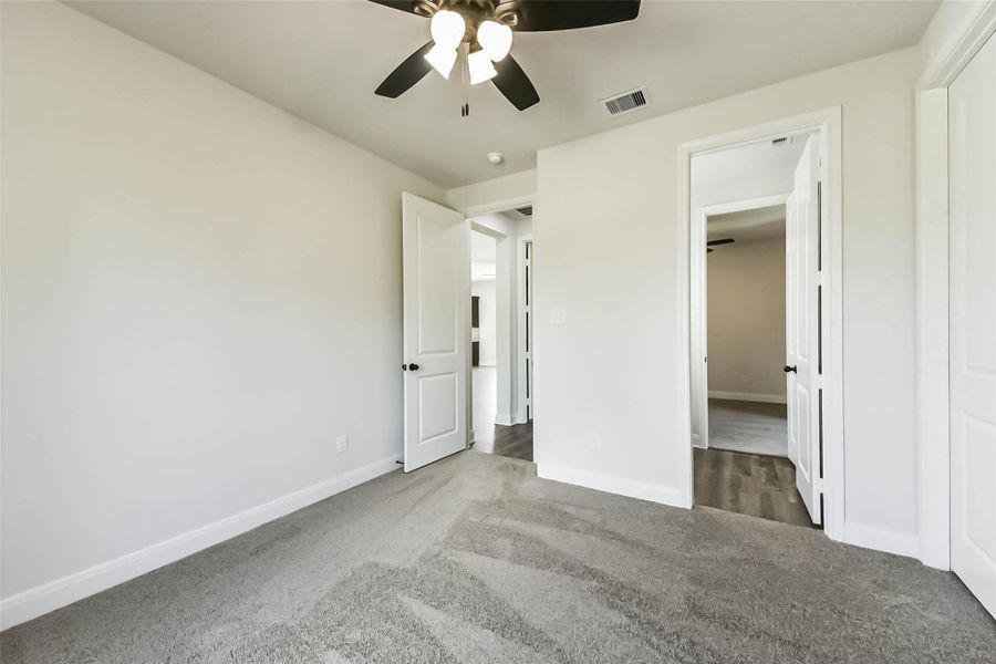 Spacious, unfurnished interior of a new home in , Baytown (Image 34).