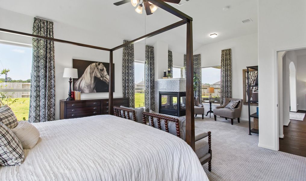 Image 30 of the Icet Creek Crossing community in Mont Belvieu, TX.