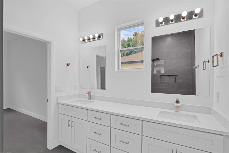 Furnished interior view inside a new home in , Dunnellon (Image 12).