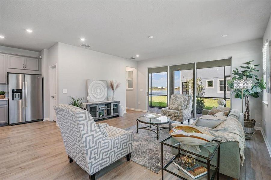 Furnished interior view inside a new home in , Lutz (Image 15).