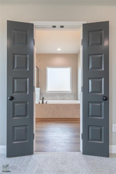 Furnished interior view inside a new home in , Abilene (Image 13).