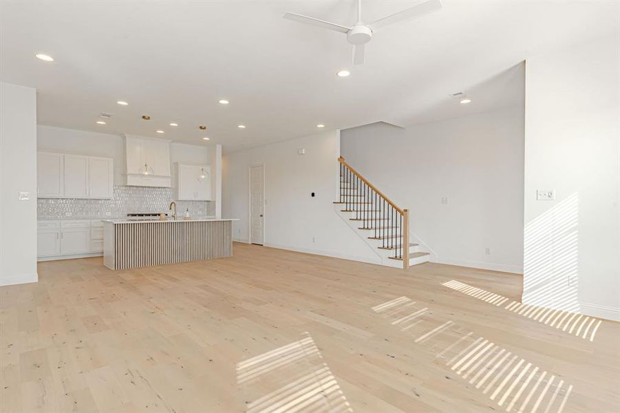 Spacious, unfurnished interior of a new home in , Aledo (Image 26).