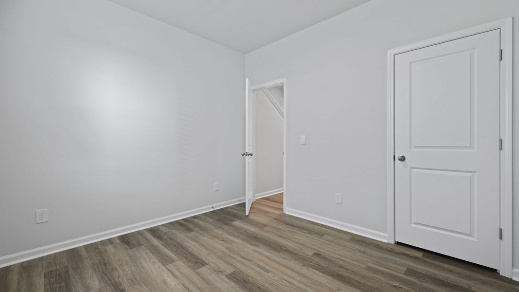 Representative unfurnished interior of a home built from the DARBY-EXP by D.R. Horton in Lakeview at Kitfield, Moncks Corner (Image 21).