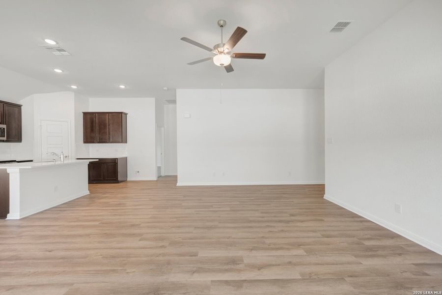 Spacious, unfurnished interior of a new home in Greenspoint Heights, Seguin (Image 32). Spacious, unfurnished interior of a new home in Greenspoint Heights, Seguin (Image 32).