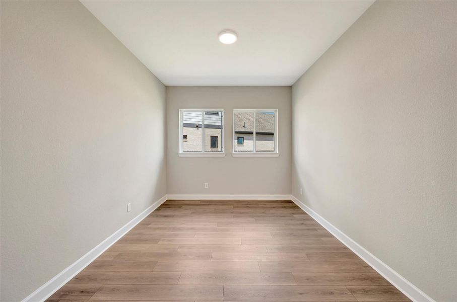 Spacious, unfurnished interior of a new home in ARTAVIA - Parkview Collection, Conroe (Image 20).
