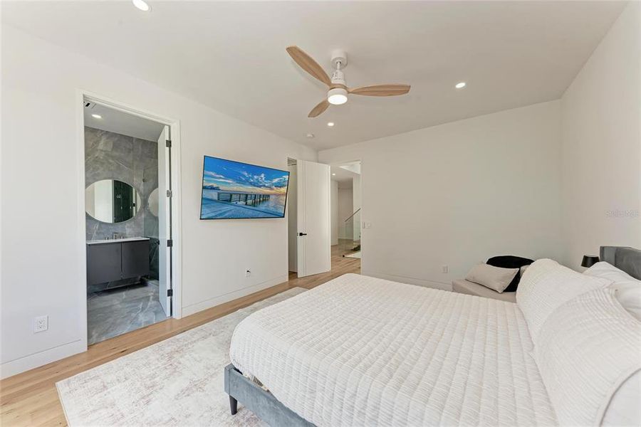 Furnished interior view inside a new home in , Sarasota (Image 34).