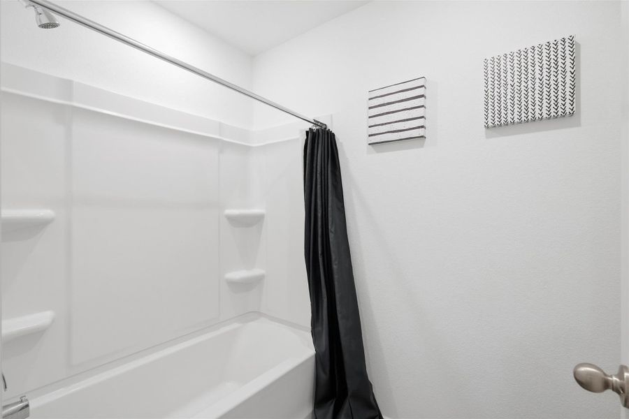 Shower/tub combo in 2nd full bath Shower/tub combo in 2nd full bath
