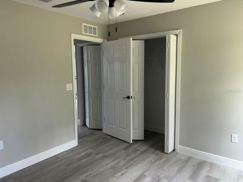 Spacious, unfurnished interior of a new home in , Dunnellon (Image 21).