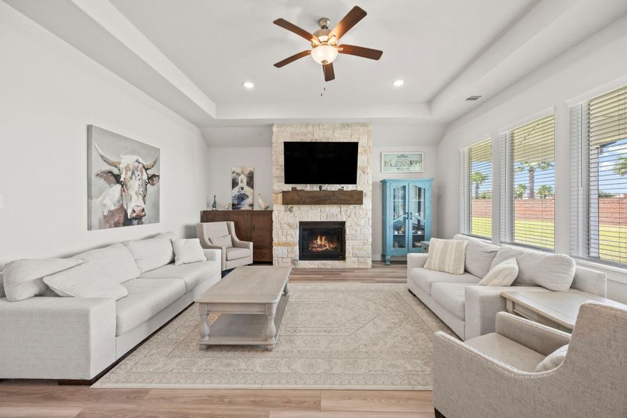 Furnished interior view inside a new home in , Santa Fe (Image 5).