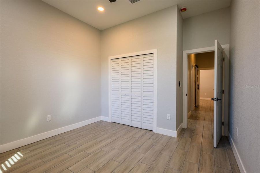 Spacious, unfurnished interior of a new home in , New Port Richey (Image 41).