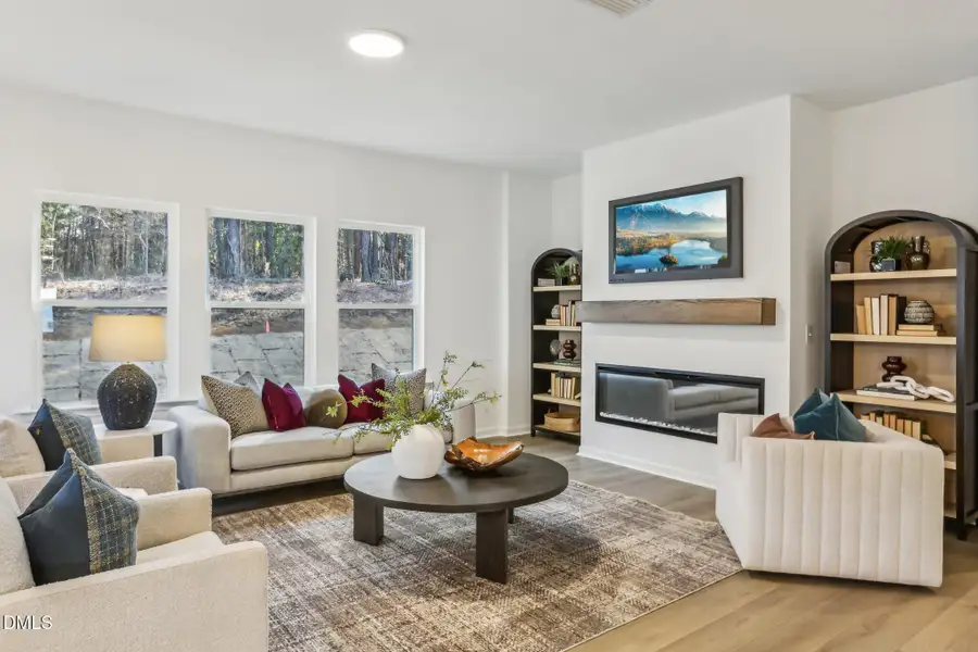 8-web-or-mls-Oakfields 1-008