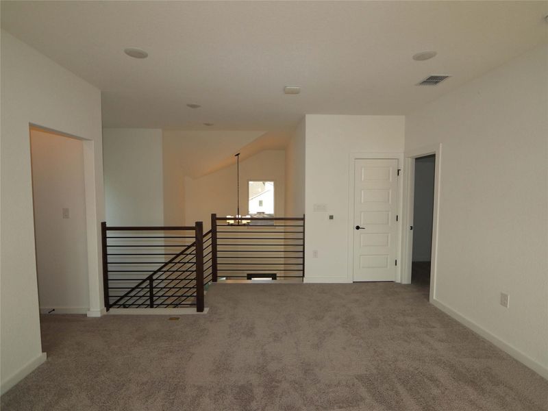 Spacious, unfurnished interior of a new home in Estancia West, Manchaca (Image 17). Spacious, unfurnished interior of a new home in Estancia West, Manchaca (Image 17).