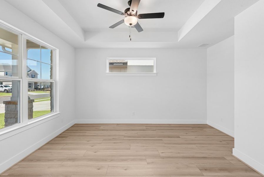 Spacious, unfurnished interior of a new home in Santa Rita Ranch, Liberty Hill (Image 10).