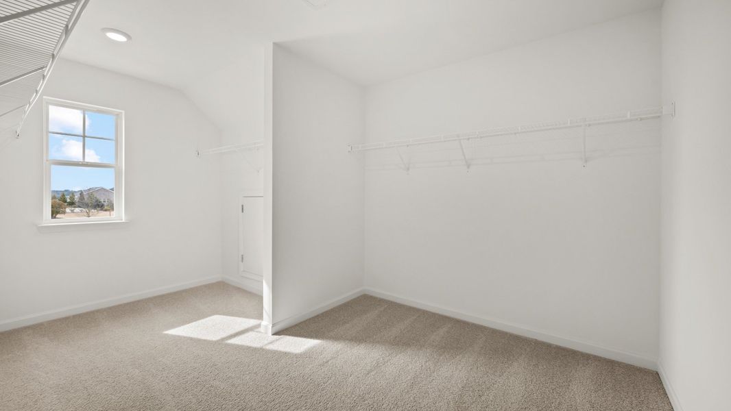 Representative unfurnished interior of a home built from the Savannah by D.R. Horton in Water Oak Estates, Lawrenceville (Image 20).