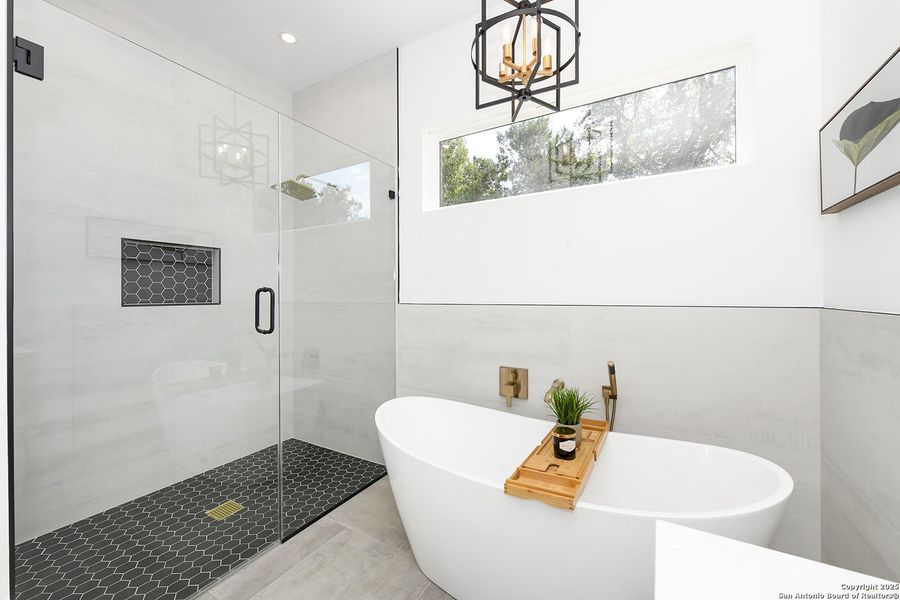 Furnished interior view inside a new home in , Boerne (Image 3).