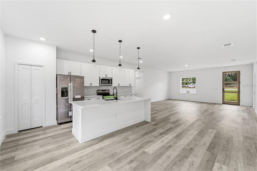 Furnished interior view inside a new home in , Ocala (Image 7).