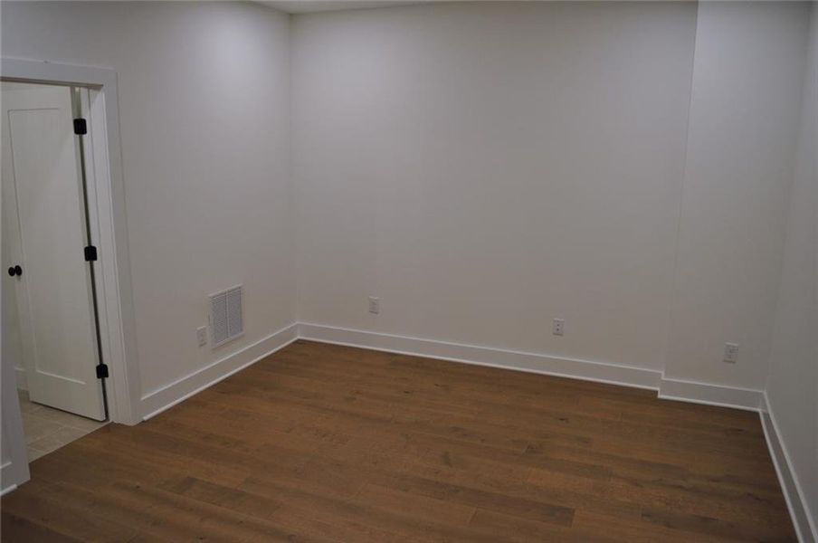 Spacious, unfurnished interior of a new home in , Marietta (Image 38).