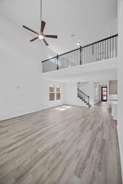 Spacious, unfurnished interior of a new home in University Heights, Round Rock (Image 17).