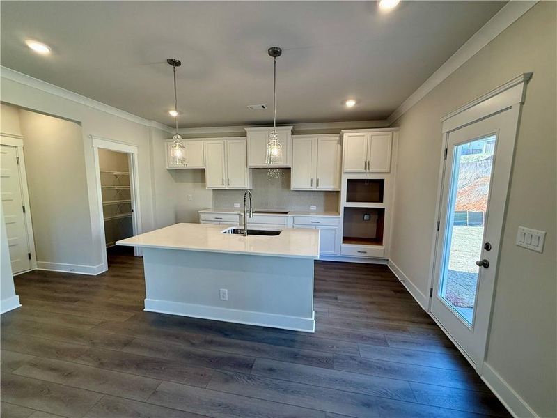 Furnished interior view inside a new home in Ponderosa Farms Estates, Gainesville (Image 7). Furnished interior view inside a new home in Ponderosa Farms Estates, Gainesville (Image 7).