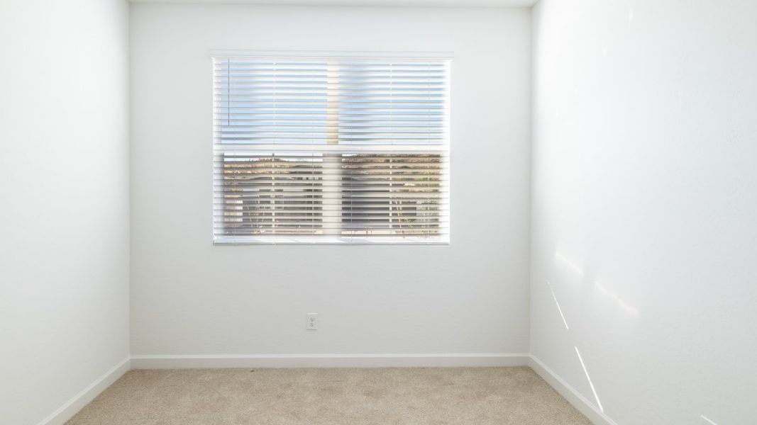 Spacious, unfurnished interior of a new home in Aloravita, Peoria (Image 25).