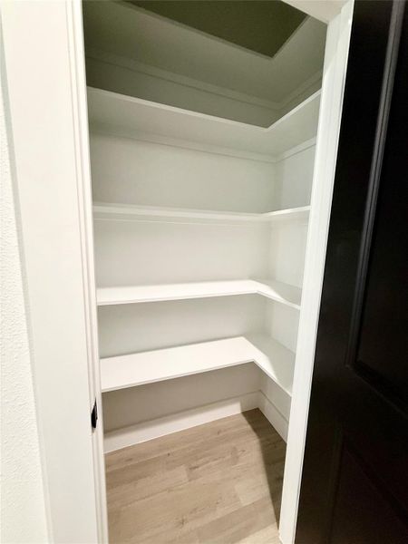 Spacious, unfurnished interior of a new home in , Houston (Image 16).