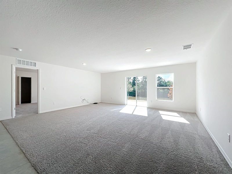 1390 Schumann Drive-38