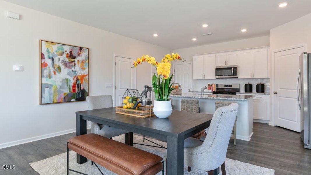 lot-106-collin-b-553-old-battle-bridge-r