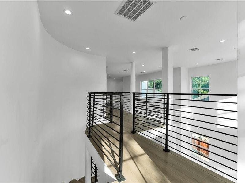 Spacious, unfurnished interior of a new home in , Spring (Image 39). Spacious, unfurnished interior of a new home in , Spring (Image 39).