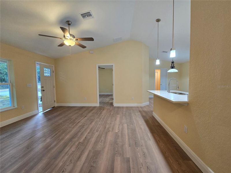 Spacious, unfurnished interior of a new home in , Ocala (Image 34).