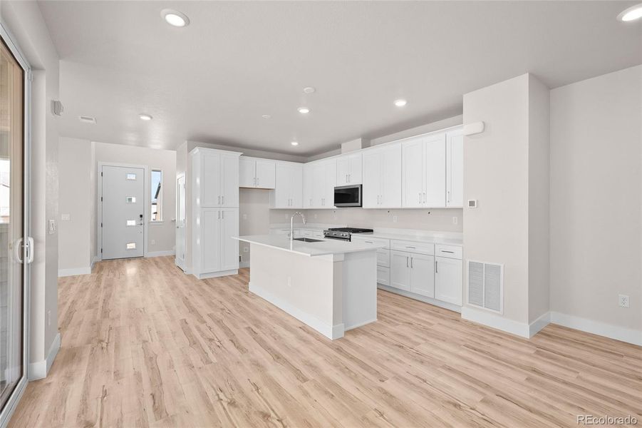 Spacious, unfurnished interior of a new home in , Littleton (Image 21).