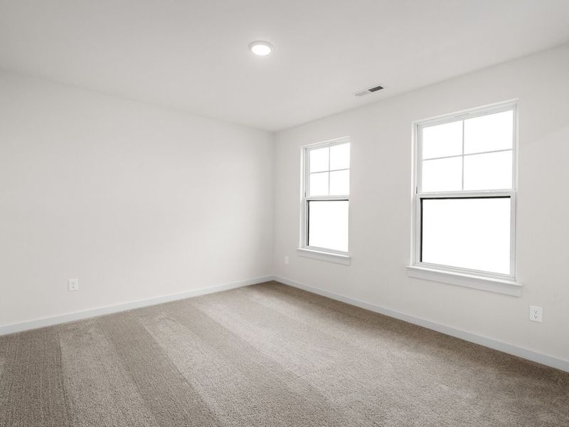 Spacious, unfurnished interior of a new home in Benders Cove, Mount Juliet (Image 46).