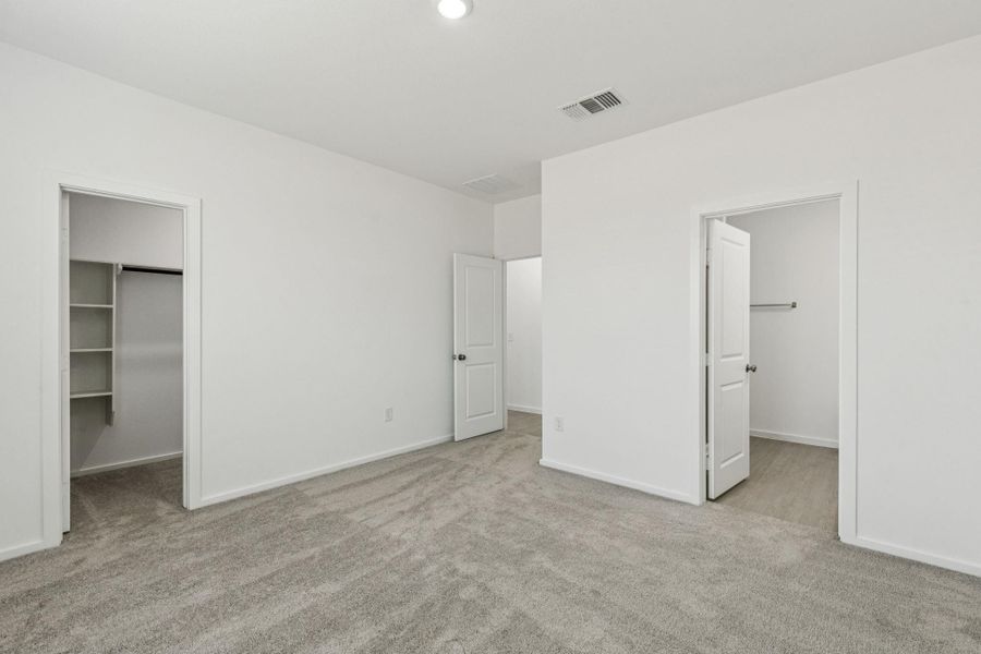 Spacious, unfurnished interior of a new home in Windcress, Cove (Image 24).