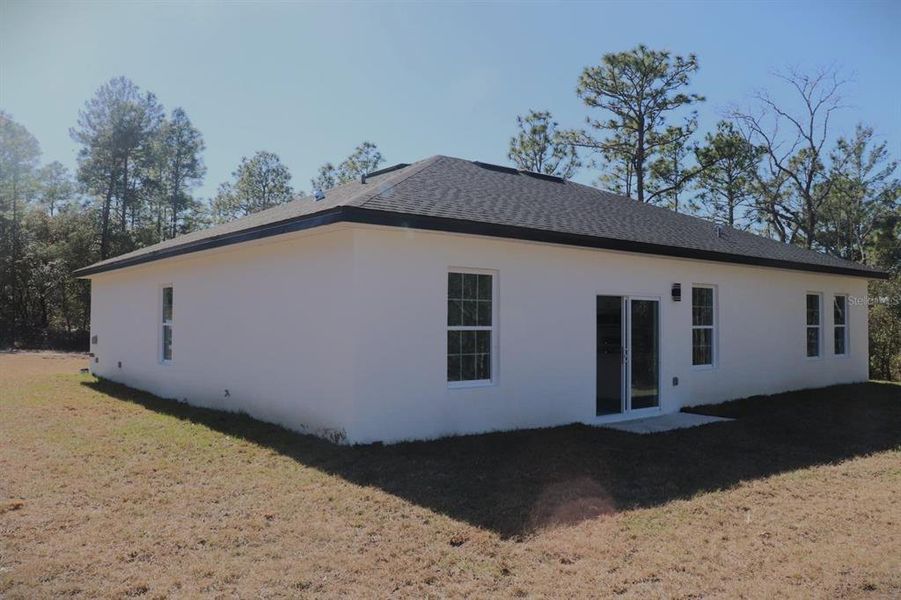 Exterior details and patio area of a home in , Citrus Springs (Image 3). Exterior details and patio area of a home in , Citrus Springs (Image 3).