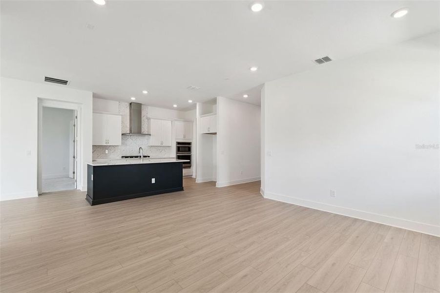 Spacious, unfurnished interior of a new home in Northlake At Ovation, Winter Garden (Image 15).