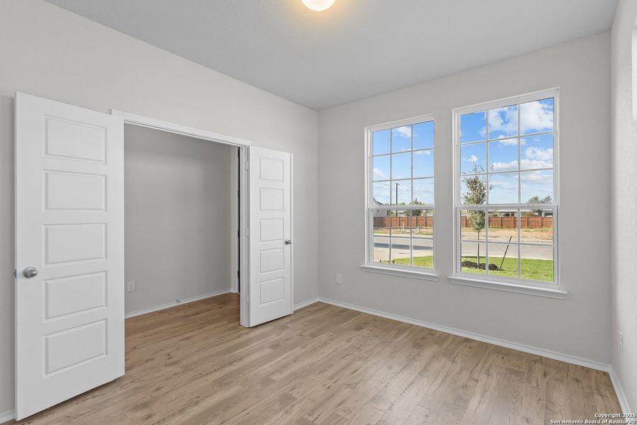 Spacious, unfurnished interior of a new home in Sunflower Ridge, New Braunfels (Image 20). Spacious, unfurnished interior of a new home in Sunflower Ridge, New Braunfels (Image 20).