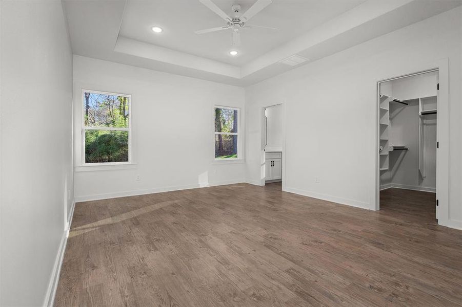 Spacious, unfurnished interior of a new home in , Hideaway (Image 20).