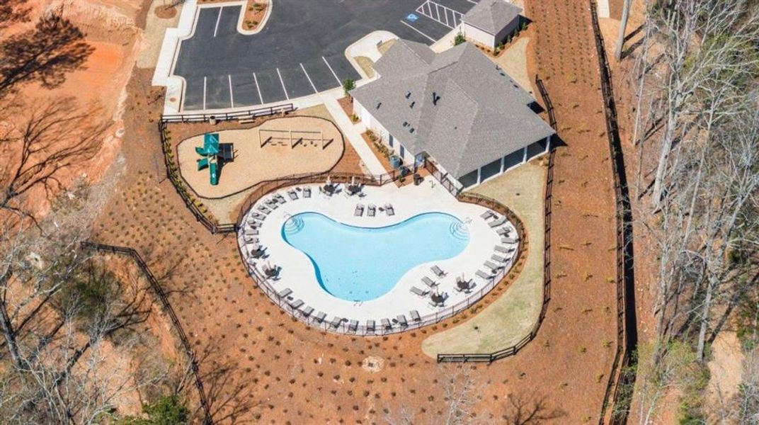 Community amenities in Thompson Ridge, Dallas (Image 50).