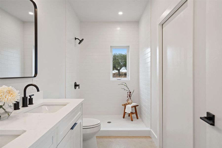 Furnished interior view inside a new home in , Wimberley (Image 19).