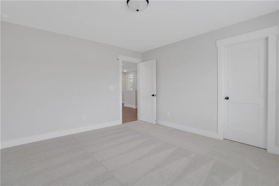 Spacious, unfurnished interior of a new home in Twin Lakes, Hoschton (Image 17).