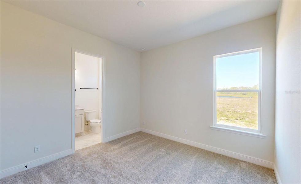 Spacious, unfurnished interior of a new home in Waterset, Apollo Beach (Image 18).