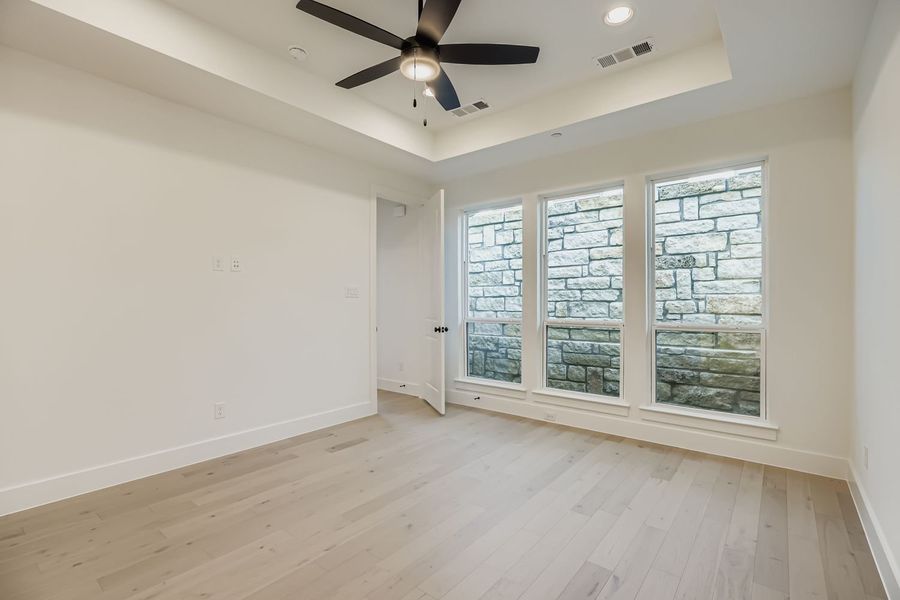 Spacious, unfurnished interior of a new home in Castle Hills Northpointe - Townhomes, Carrollton (Image 16). Spacious, unfurnished interior of a new home in Castle Hills Northpointe - Townhomes, Carrollton (Image 16).