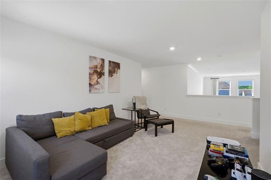 Furnished interior view inside a new home in , Dallas (Image 43).